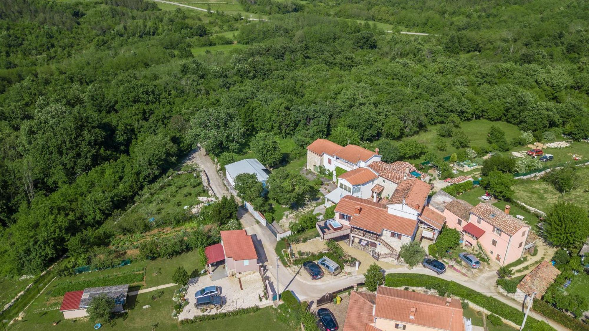 Villa Michelle Karojba Экстерьер фото