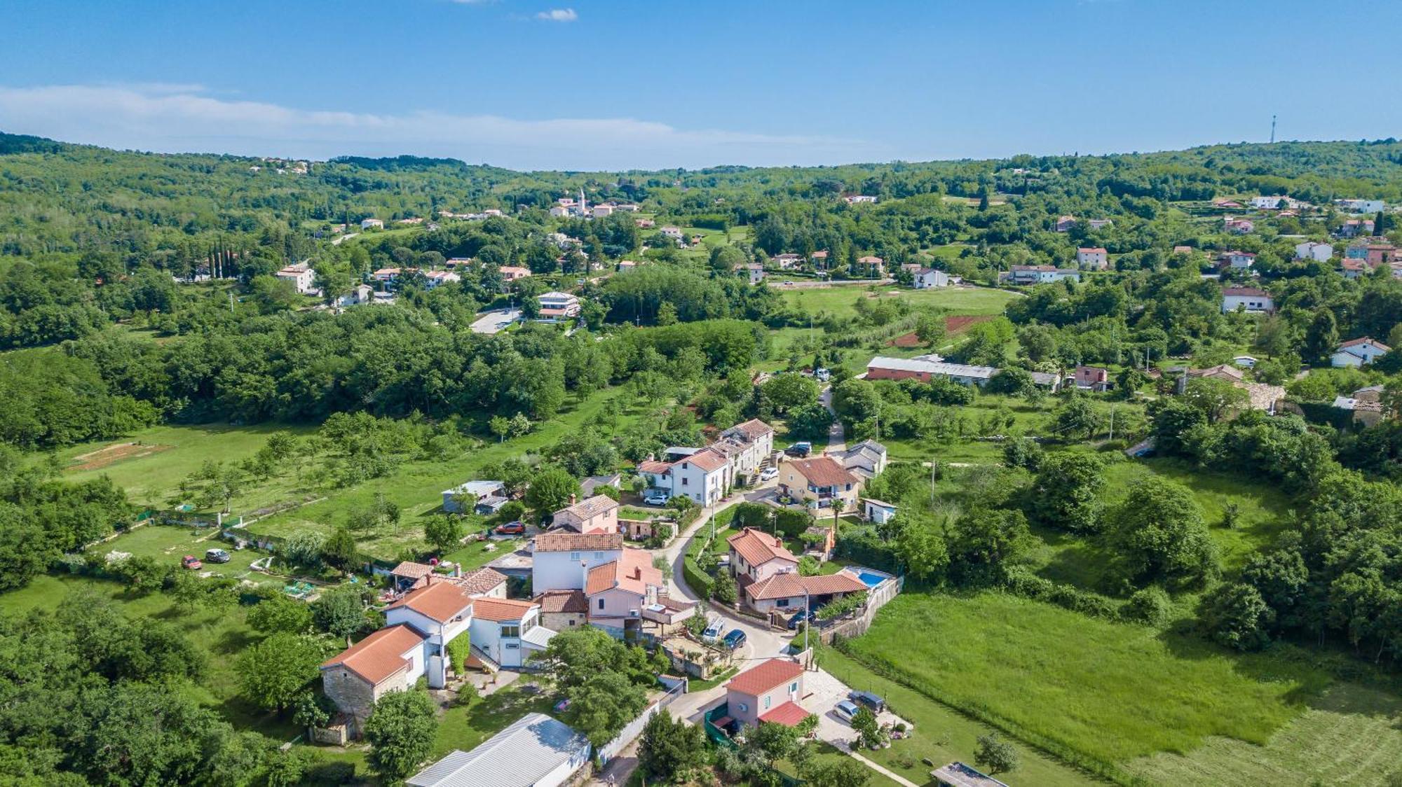 Villa Michelle Karojba Экстерьер фото