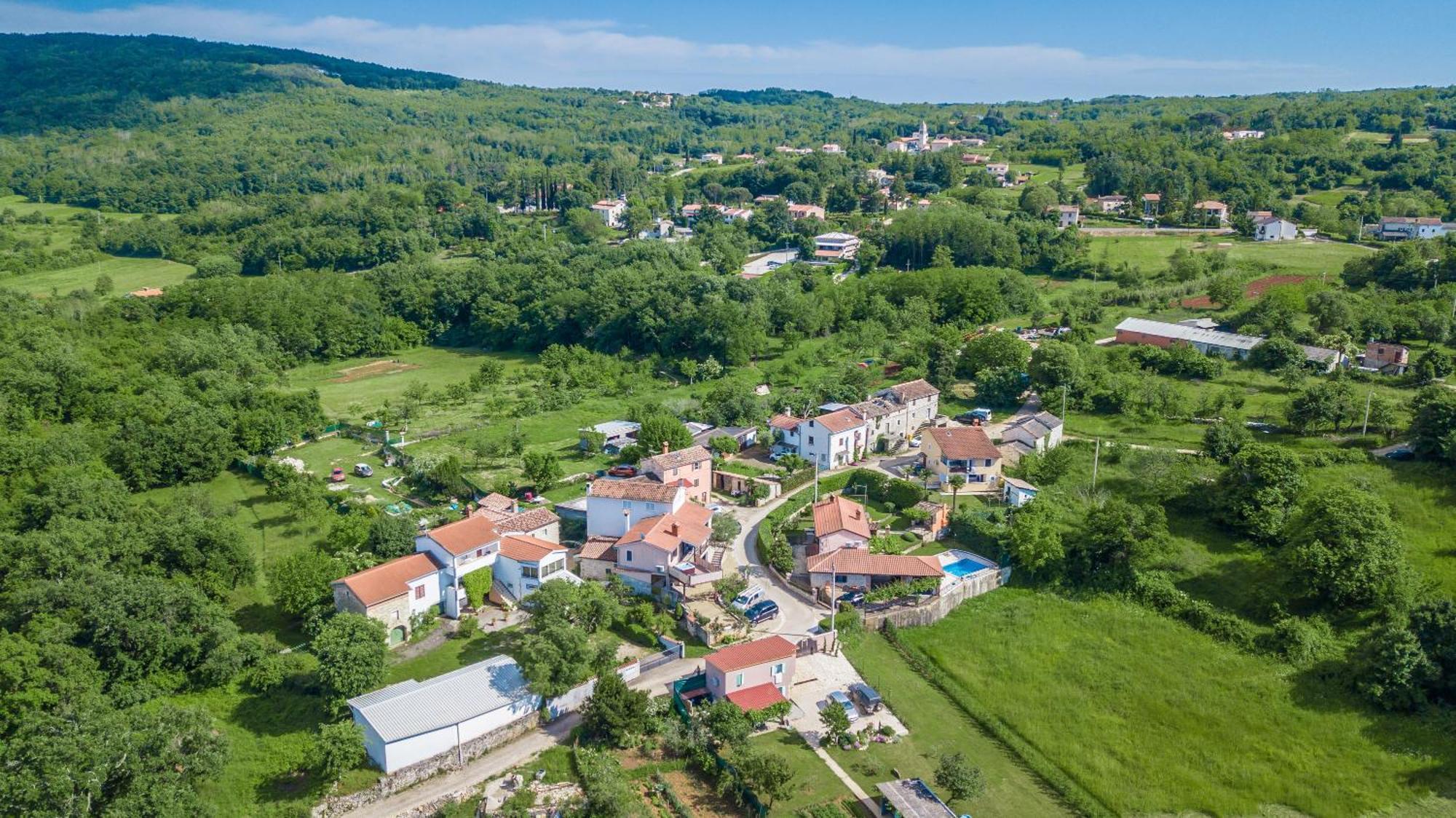 Villa Michelle Karojba Экстерьер фото